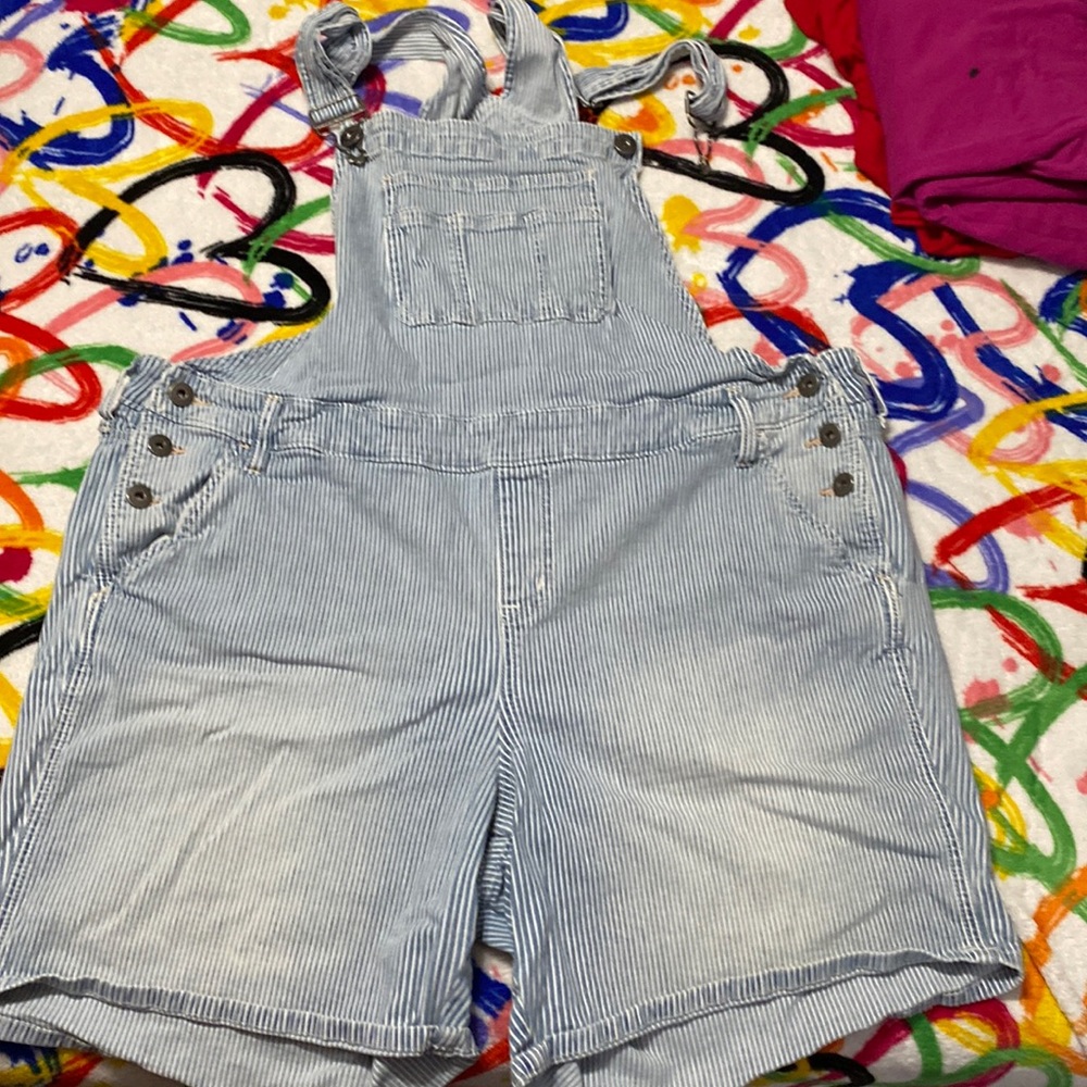 Shorts overall
